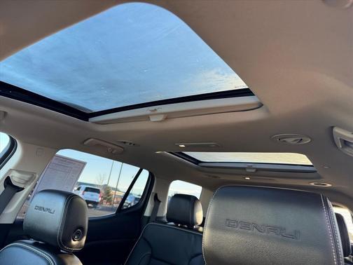 2020 GMC Acadia Denali