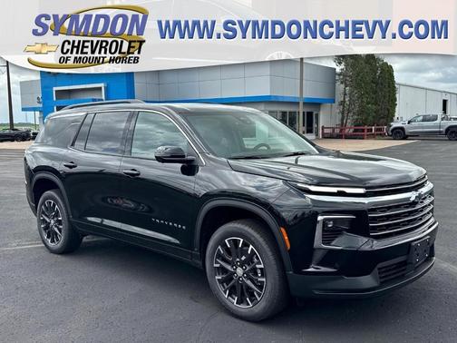 Mosaic Black Metallic 2026 Chevrolet Traverse LT