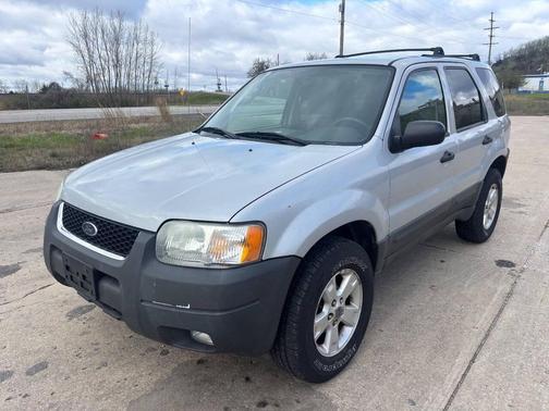 Silver 2004 Ford Escape XLT