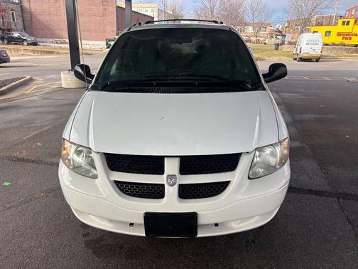 2004 Dodge Grand Caravan SE