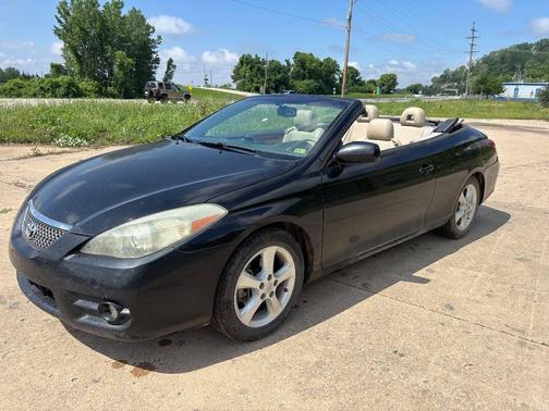 Black 2008 Toyota Camry Solara SLE