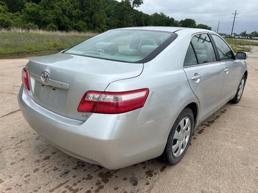 Silver 2009 Toyota Camry LE