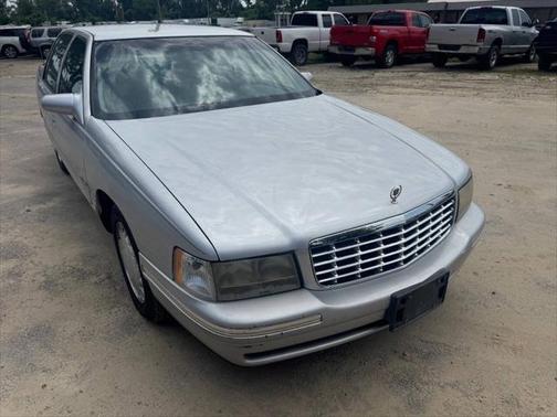 1999 Cadillac DeVille Base