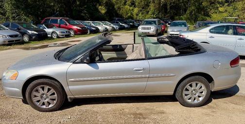 2004 Chrysler Sebring Base