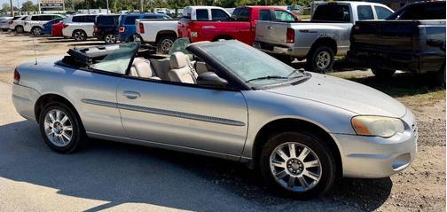 2004 Chrysler Sebring Base