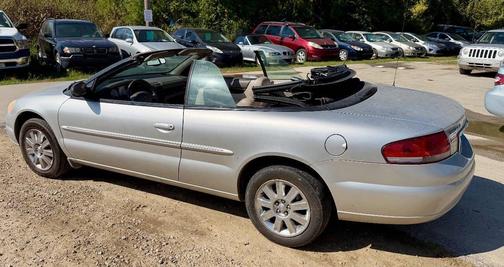 2004 Chrysler Sebring Base