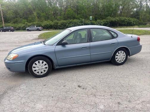 2006 Ford Taurus SE 4dr Sedan