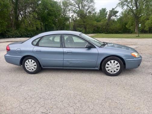 2006 Ford Taurus SE 4dr Sedan