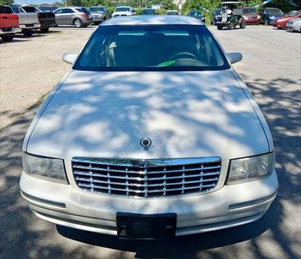 1999 Cadillac DeVille Base