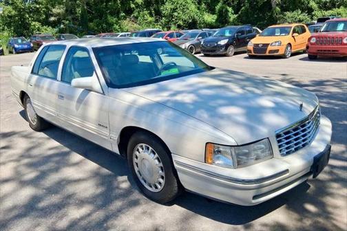 1999 Cadillac DeVille Base