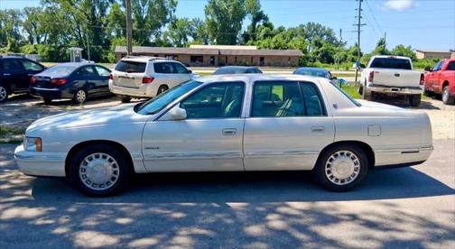 1999 Cadillac DeVille Base