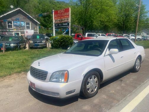 Photo 1 of 25 of 2005 Cadillac DeVille