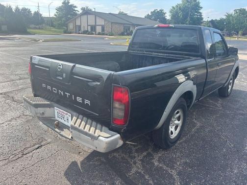 2003 Nissan Frontier XE King Cab