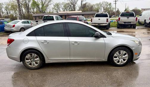 2013 Chevrolet Cruze LS
