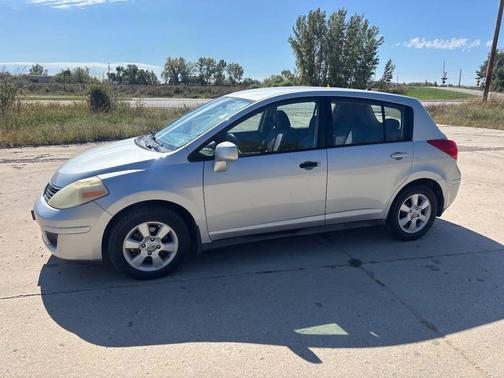 2009 Nissan Versa 1.8 SL