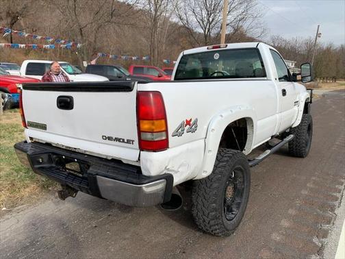 2002 Chevrolet Silverado 2500 LS H/D