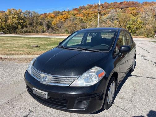 2009 Nissan Versa 1.8 S