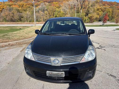 2009 Nissan Versa 1.8 S