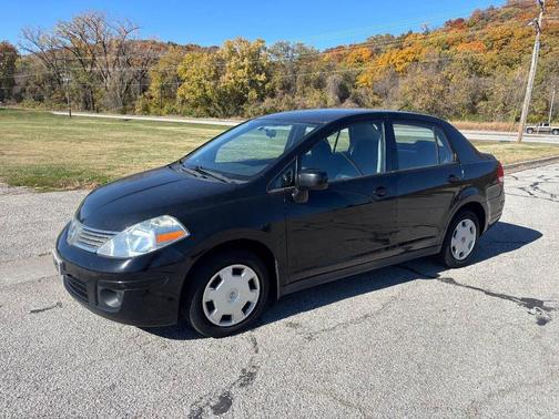 2009 Nissan Versa 1.8 S