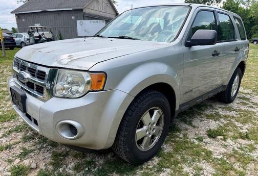 Silver Metallic Clearcoat 2008 Ford Escape XLS