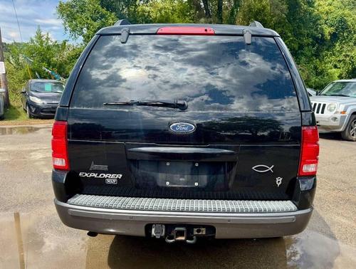 2004 Ford Explorer XLT
