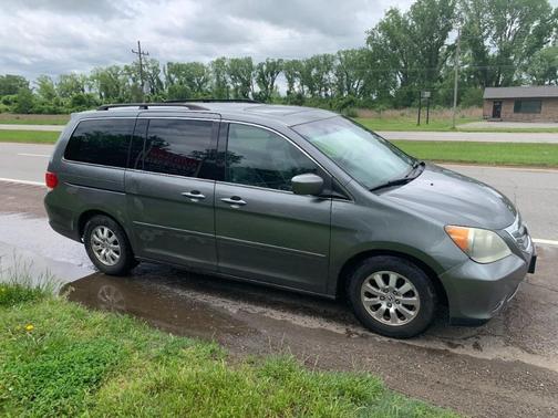 Photo 4 of 25 of 2009 Honda Odyssey EX-L
