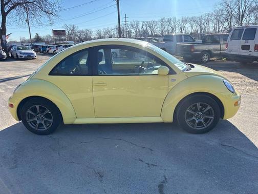 2001 Volkswagen New Beetle GL