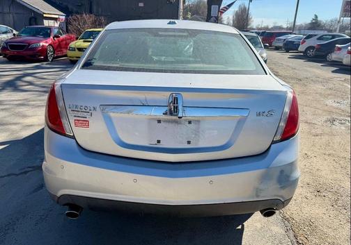 2011 Lincoln MKS Base