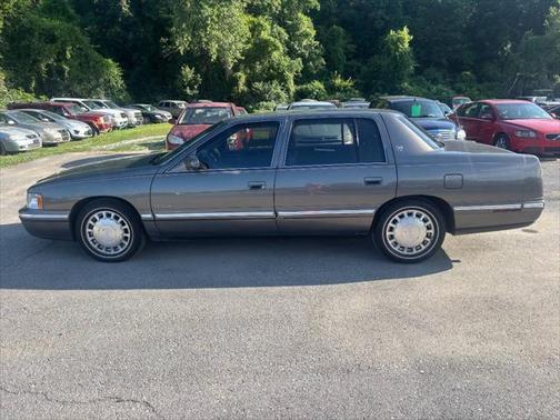 1999 Cadillac DeVille Base