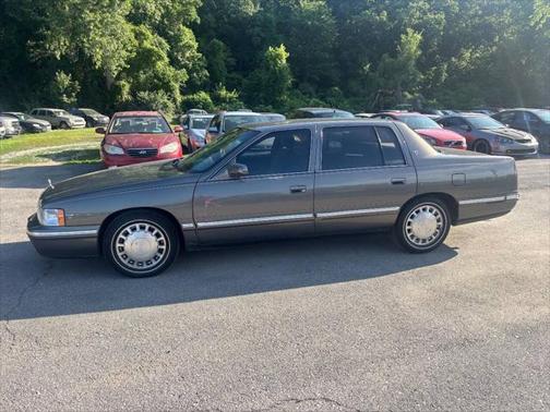 1999 Cadillac DeVille Base