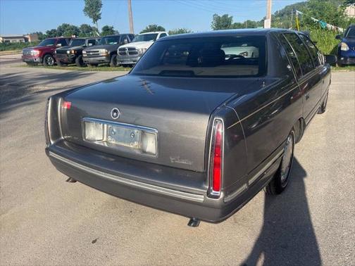1999 Cadillac DeVille Base