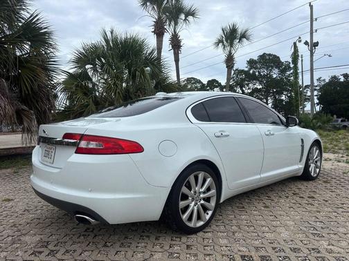 White 2011 Jaguar XF Premium