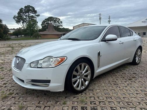 White 2011 Jaguar XF Premium
