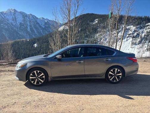 2016 Nissan Altima 2.5 SR