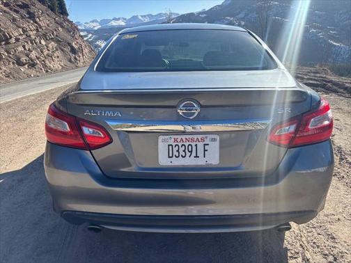 2016 Nissan Altima 2.5 SR