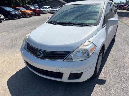 2011 Nissan Versa 1.8 S