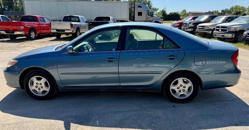 2002 Toyota Camry LE