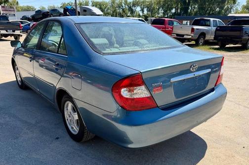 2002 Toyota Camry LE