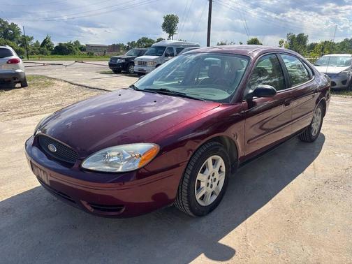 Maroon 2006 Ford Taurus SE 4dr Sedan