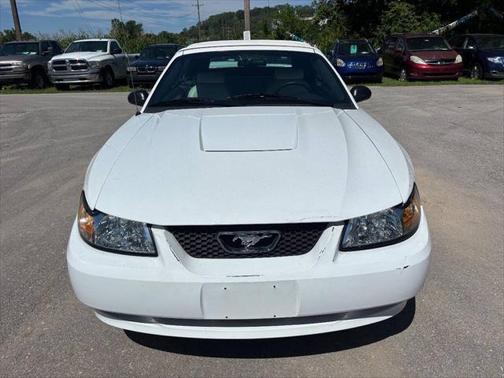 2003 Ford Mustang Premium