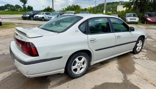 Gray 2003 Chevrolet Impala LS