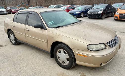2001 Chevrolet Malibu Base