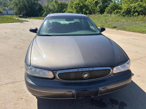 Gray 2002 Buick Century Custom 4dr Sedan