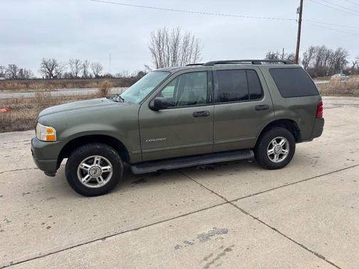 2004 Ford Explorer XLT