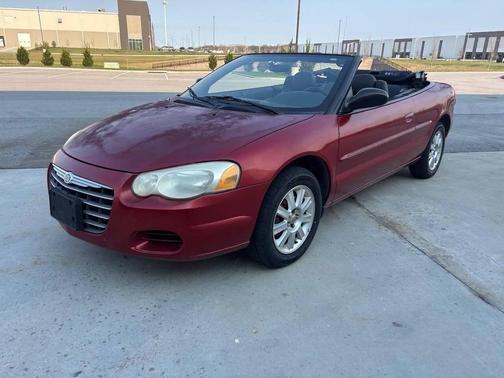 Maroon 2004 Chrysler Sebring Base