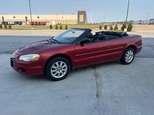 Maroon 2004 Chrysler Sebring Base