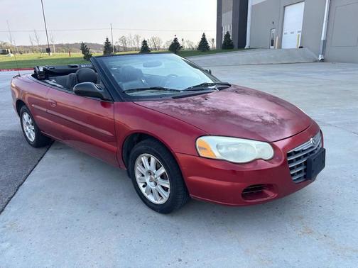 Maroon 2004 Chrysler Sebring Base