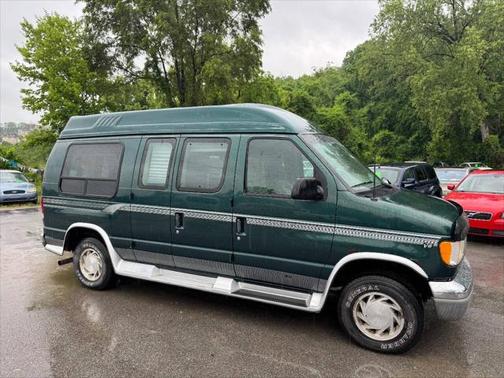 2001 Ford E150 Cargo
