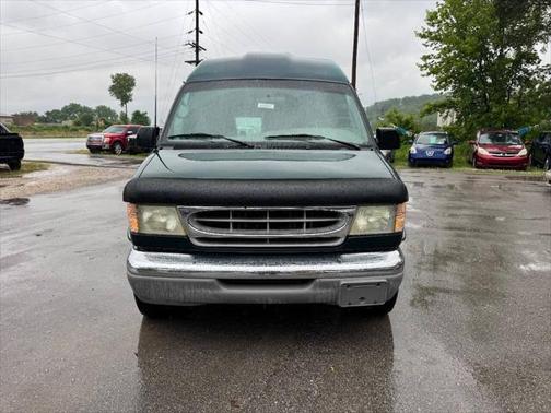 2001 Ford E150 Cargo