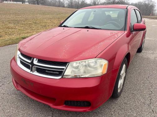 2012 Dodge Avenger SXT 4dr Sedan